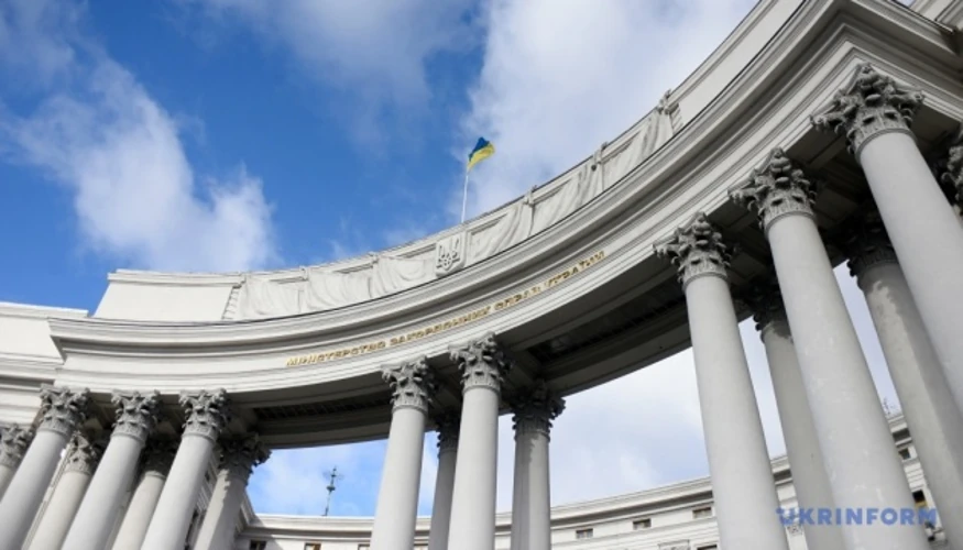 Хронологія конфлікту МЗС та експосла Ніжинського: від звільнення до запиту до правоохоронців