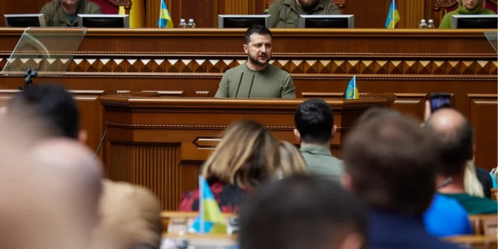 У парламенту немає президентських кандидатур на дві міністерські посади
