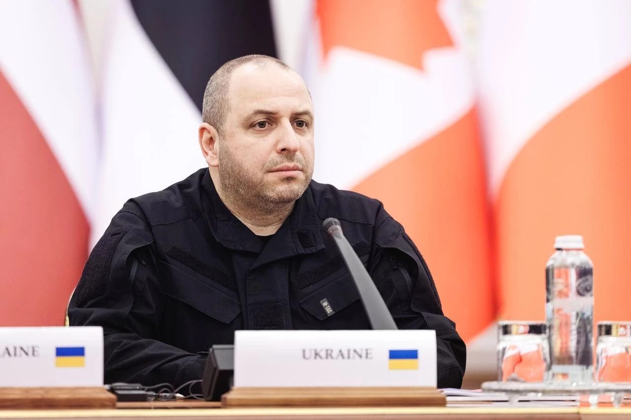 Зеленський 3 серпня підписав чотири кадрові укази щодо РНБО і зовнішньої розвідки
