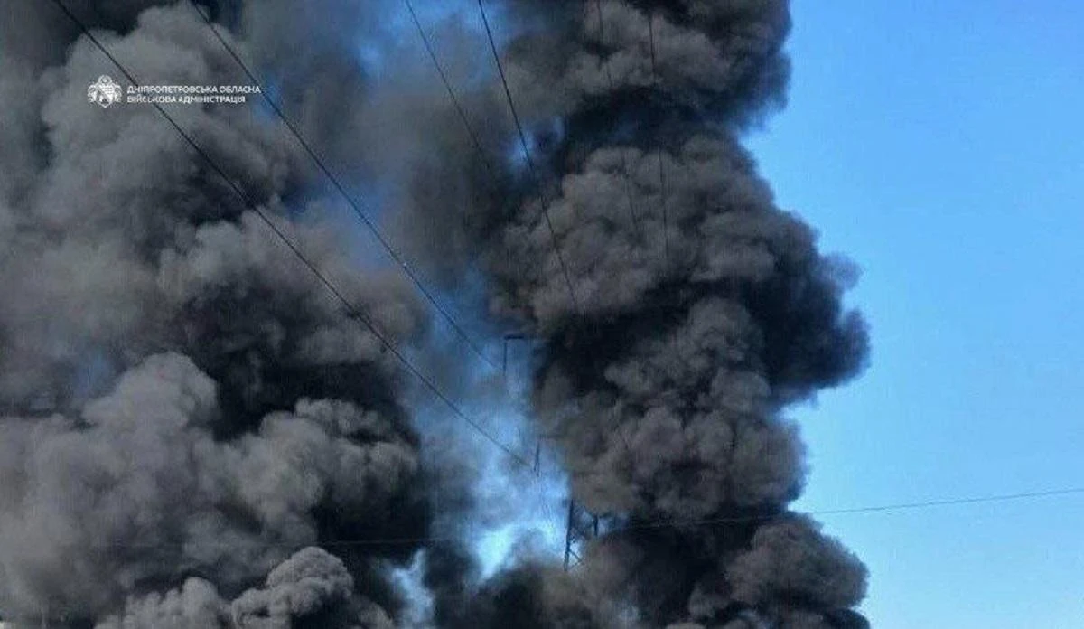 10 вересня у Дніпрі дві атаки на харчове підприємство: 5 поранених, 12 авто і 2 мікроавтобуси згоріли