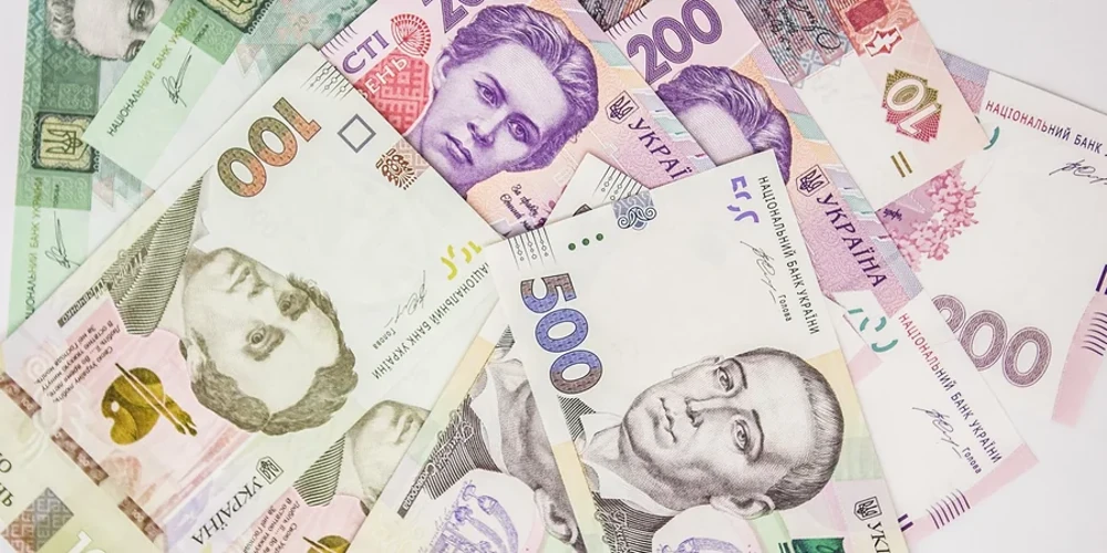 НБУ встановив курс долара на 30 вересня: 44,86 грн, євро — 50,93 грн